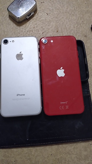 Apple iPhone SE 2022 64gb red edition