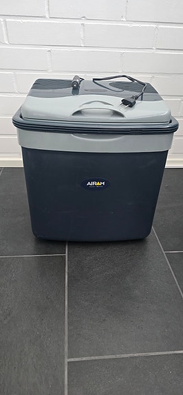 Airam kylmälaukku 26L 12V/230V