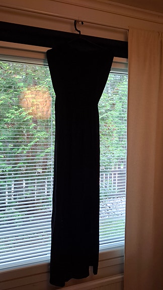 Hm olkaimeton mekko s/m