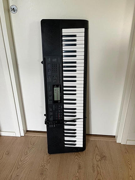 Casio CTK-3200 kosketinsoitin