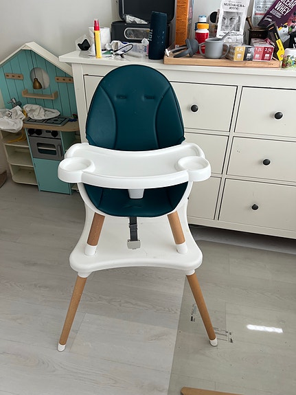 Caretero Tuva 2-in-1 Lasten syöttötuoli