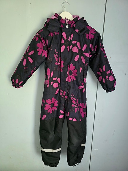Lassien toppahaalari 122cm