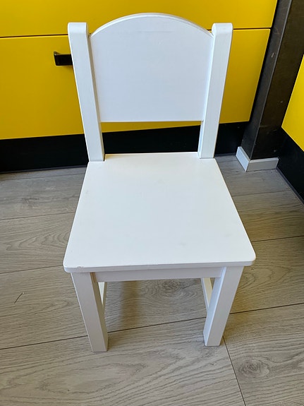 IKEA lasten tuoli valkoinen