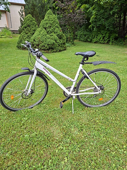 Nakamura naisten hybridipyörä M 28" valkoinen