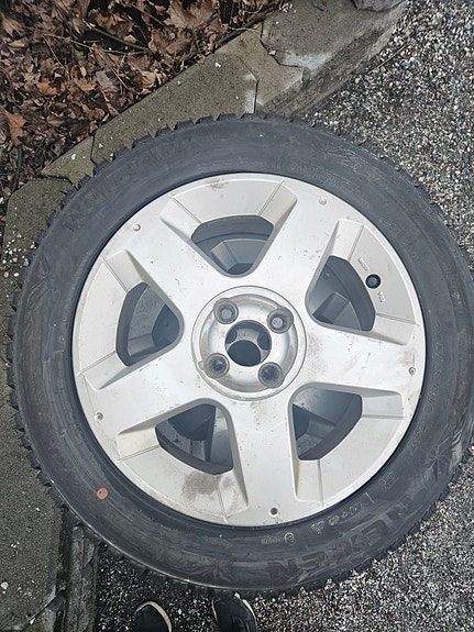 Renault Megane nastarenkaat