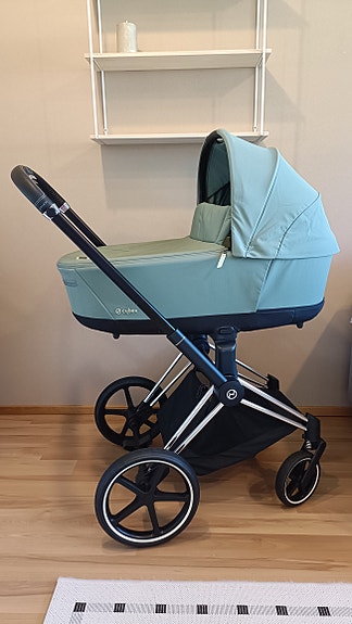 Cybex Priam 4 yhdistelmävaunut + talvirenkaat