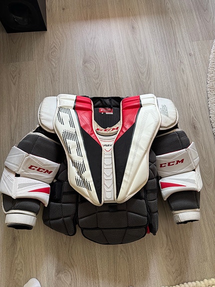 CCM EFlex 5.9 INT maalivahdin rintapanssari