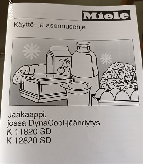 Miele jääkaapin lasihyllyjä, pulloteline, vihanneslaatikko