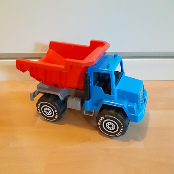 Plasto kuorma-auto