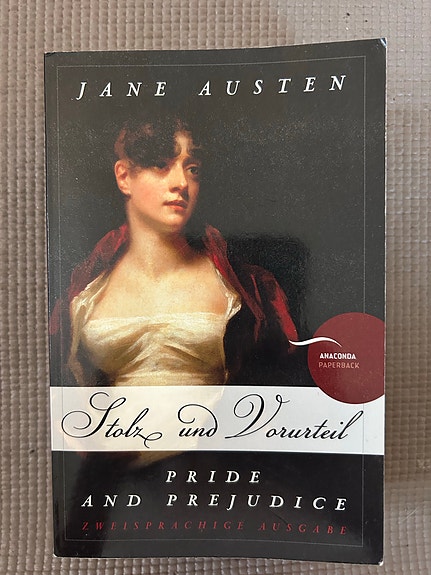 Pride and Prejudice kirja englanniksi ja saksaksi J. Austen Stolz und Vorurteil