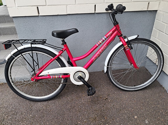 Huollettu 24" Insera polkupyörä