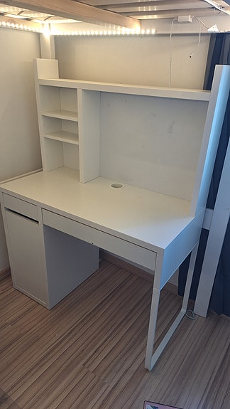 Ikea Micke työpöytä