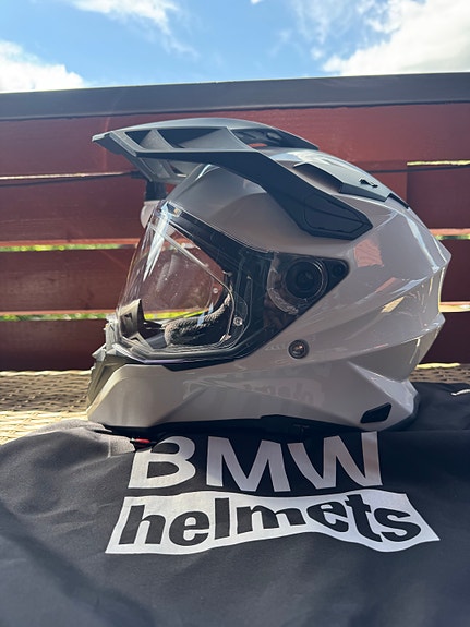BMW GS PURE moottoripyöräkypärä, S-koko, valkoinen