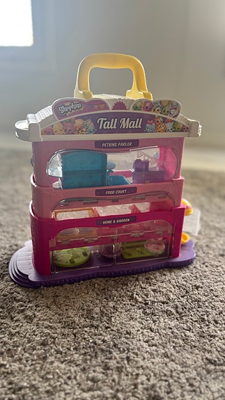 Shopkins talo ja yli 100 hahmoa