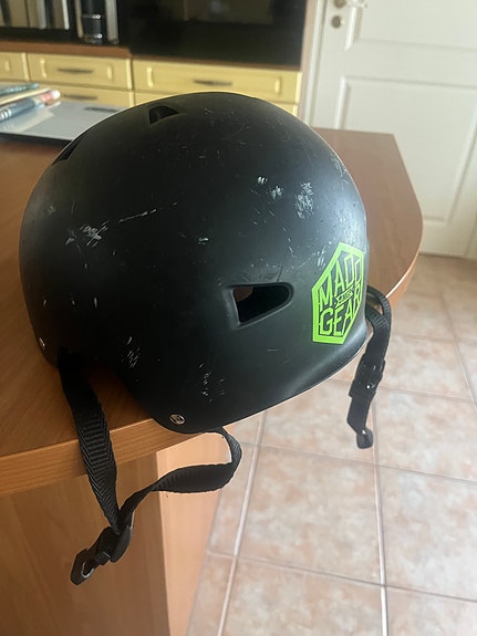 MADDGEAR kypärä XS/S