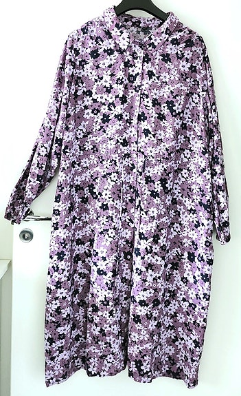 uudenveroinen mekko 54