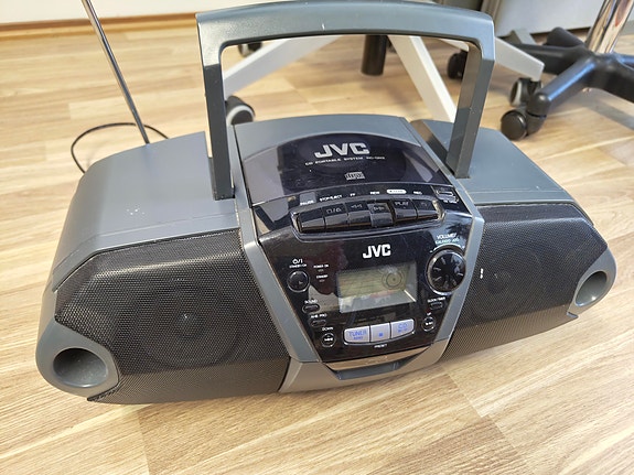 JVC RC-QN2BK CD-soitin, radio, kasettidekki