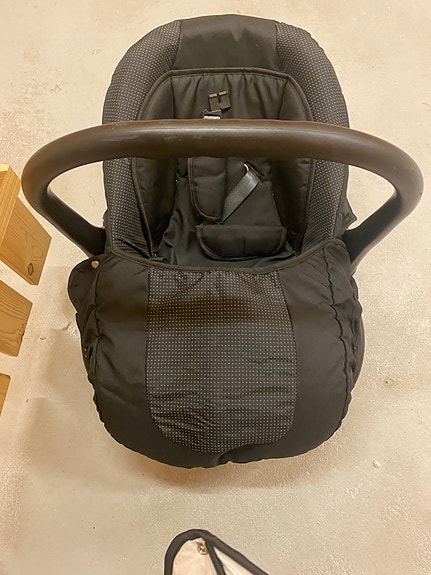 Baby Merc turvakaukalo