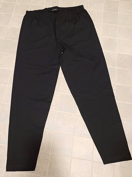 uudet legginssit 50-52