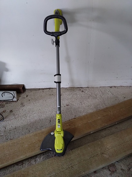Ryobi ruohotrimmeri
