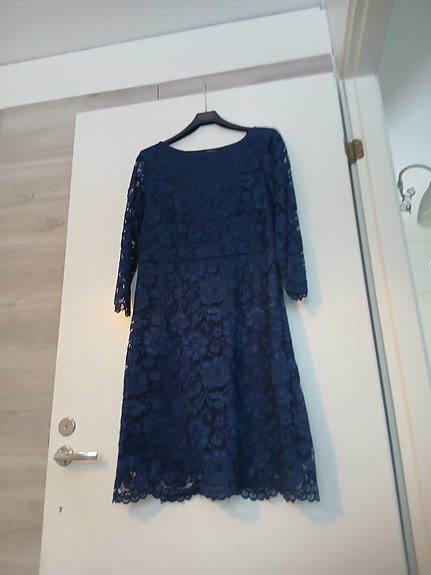 Mywear sininen pitsimekko