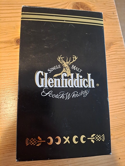 Glenfiddich Shakki/Backgammon peli