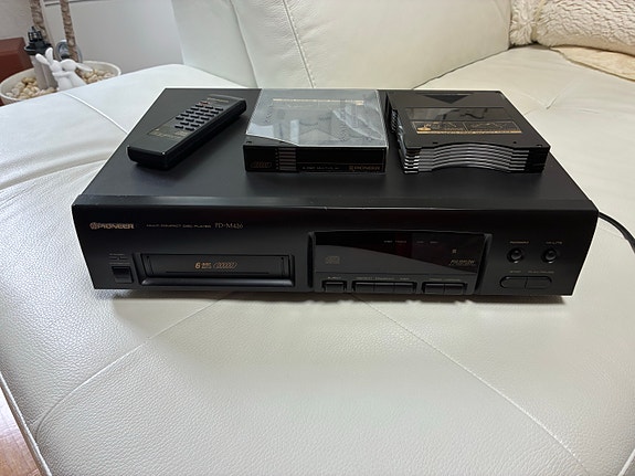 Pioneer merkkinen cd-soitin