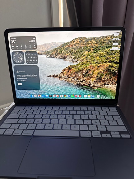 Apple MacBook Neo
