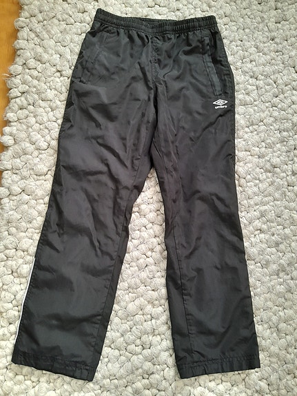 Umbro välikausihousut