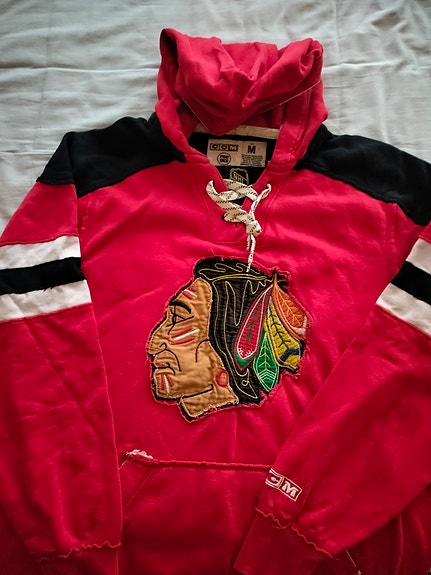 Myydään Chicago Blackhawksin huppari