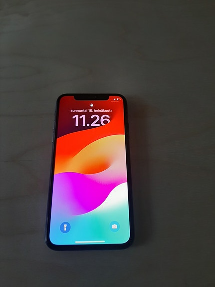 Iphone Xs 256gb (uusi akku)