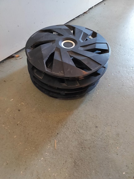 Mazda/ Renault pölykapselit 16"
