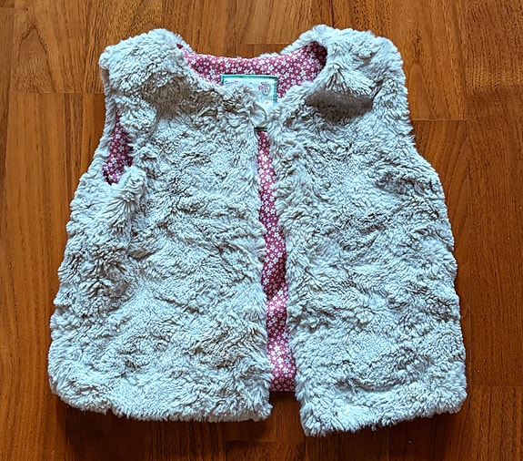 Pretty Little Thing tyttöjen liivi 90 cm