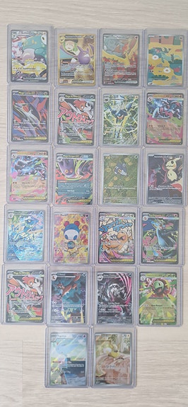 Pokemon kortteja