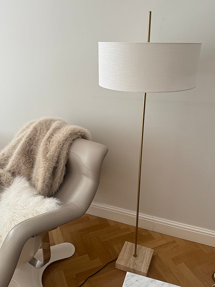 IKEA STOCKHOLM 2025 lattiavalaisin