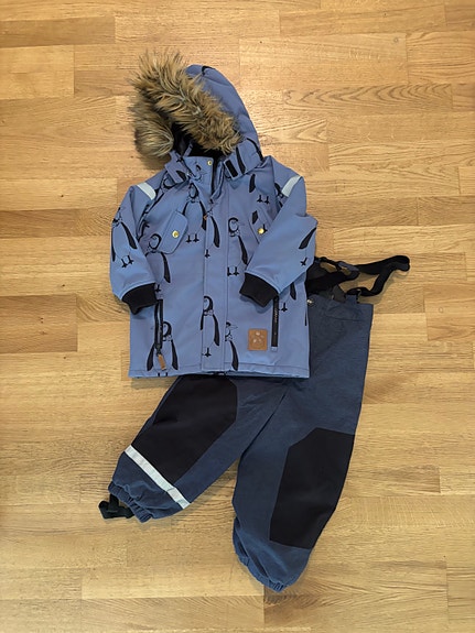 Mini Rodinin toppatakka ja H&m:n toppahousut, 104/110cm