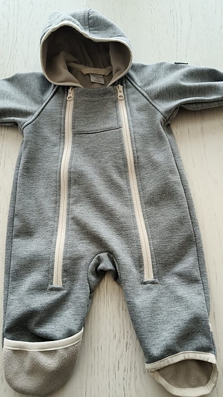 Vauvan fleece-haalari