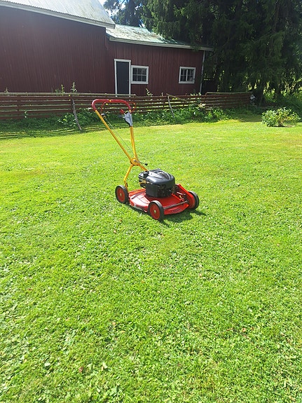 Klippo Comet S ruohonleikkuri