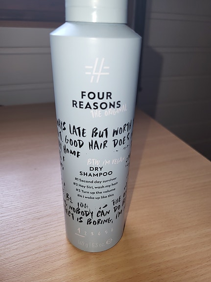 Four Reasons kuivashampoo