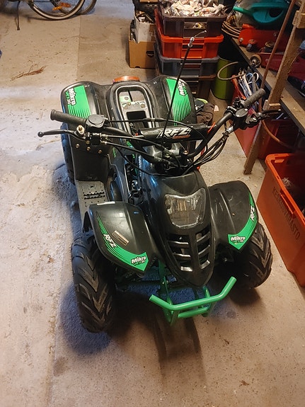 Lasten 90cc mönkijä