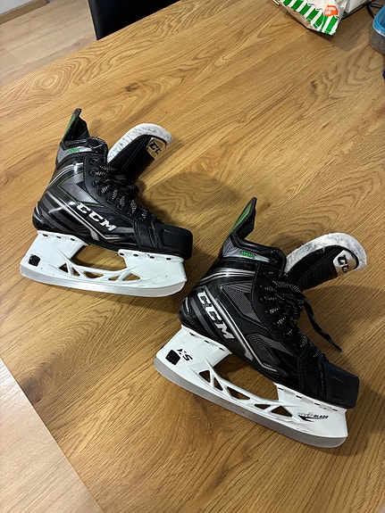 CCM Ribcor 88K jääkiekkoluistimet koko 41 regular