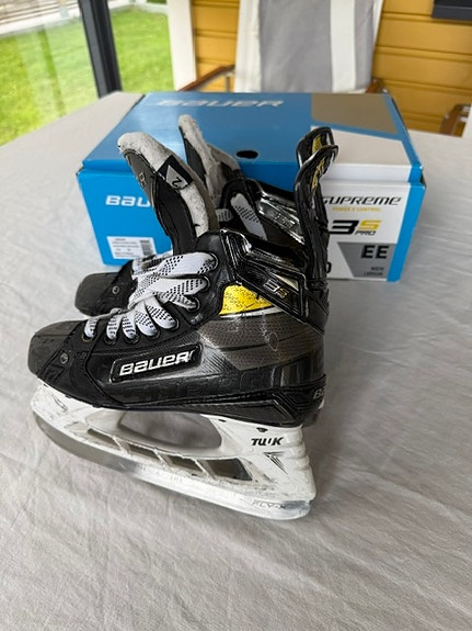 Bauer Supreme 3S PRO, 2 EE
