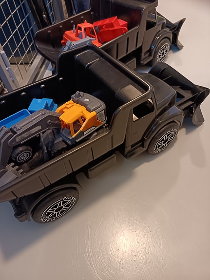 Plasto isot kuorma-autot ja työkoneet lelu