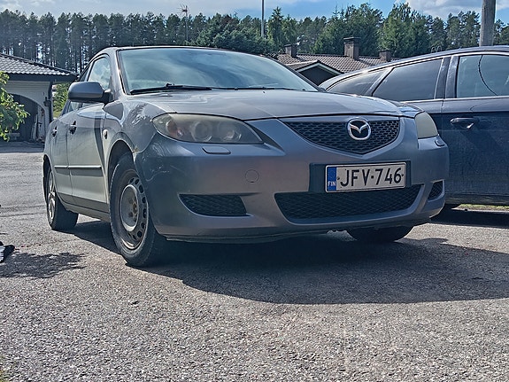 Mazda 3 bensa purkuun