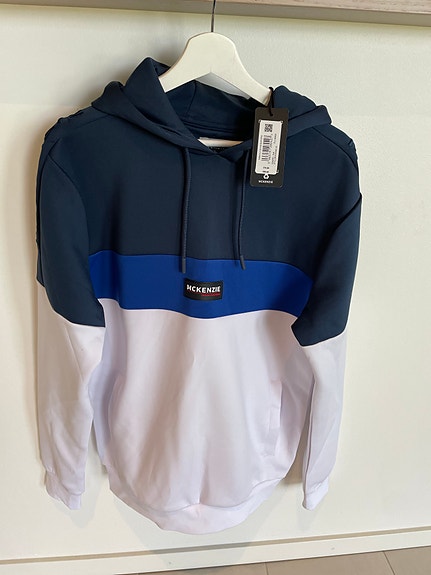 McKenzie huppari M sininen-valkoinen uusi, alkuperäinen hinta 85€