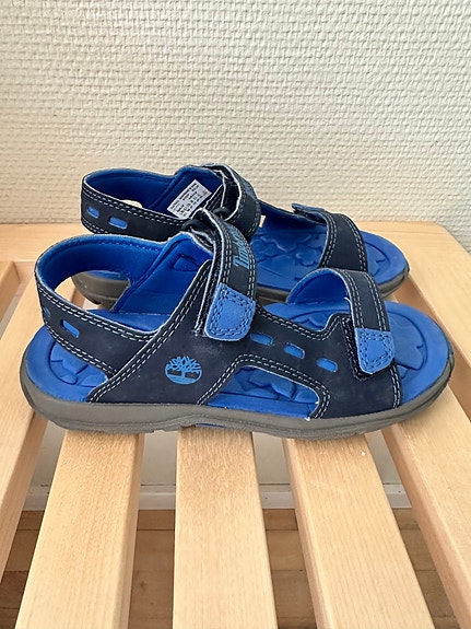 Timberland sandaalit 30