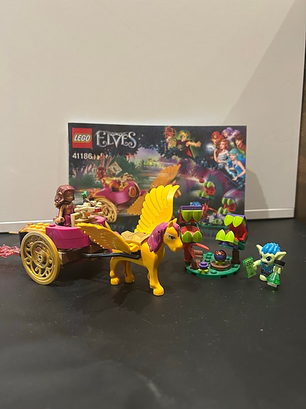 LEGO Elves setti vaunu ja siivekäs hevonen