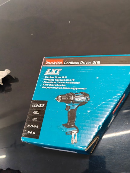 Makita DDF482Z akkuruuvinväännin / porakone