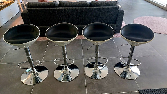 4 x baarijakkara