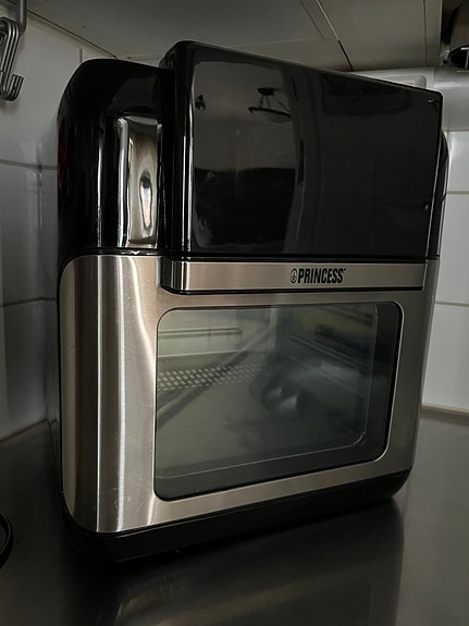 Princess airfryer-uuni musta/teräs